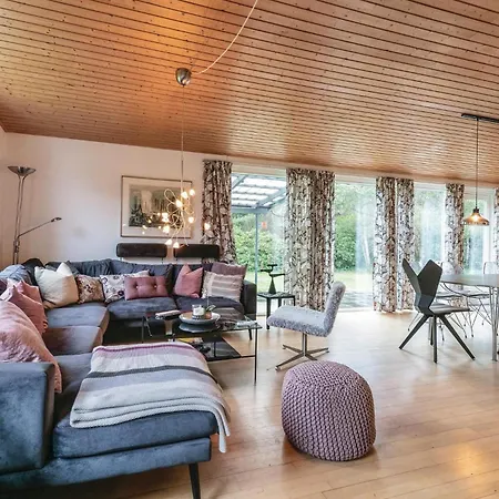 3 Bedroom Beautiful In Nexo * Spidsegard