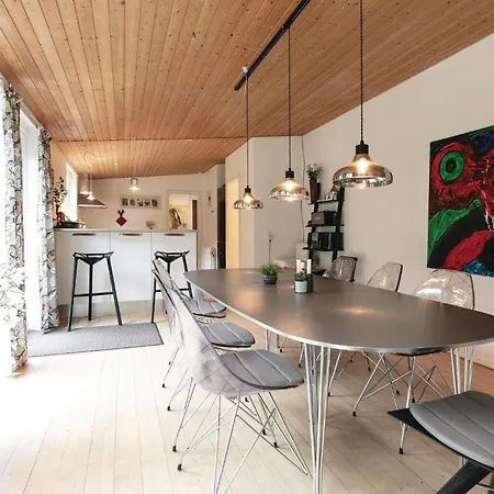 Holiday home 3 Bedroom Beautiful In Nexo