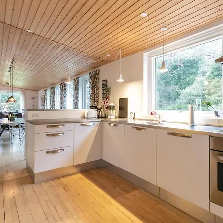 3 Bedroom Beautiful In Nexo Holiday home *