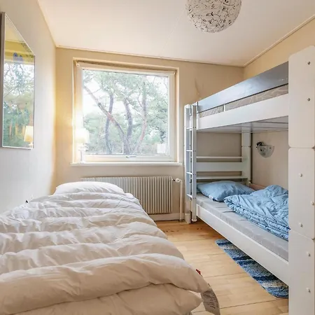 Holiday home 3 Bedroom Beautiful In Nexo *